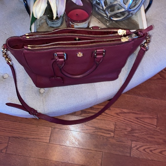 Tory Burch Medium Burgundy Pebbled Leather Double Zip Bag - Picture 3 of 15